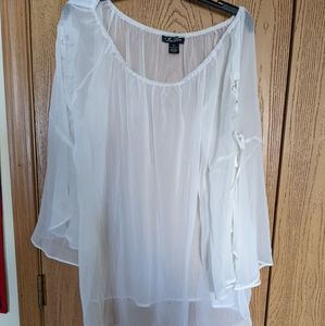 Miss Lili Sheer 3/4 length bell sleeve